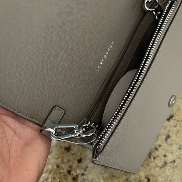 New 🥰 Tory Burch Emerson chain crossbody/ wallet - Picture 9 of 9